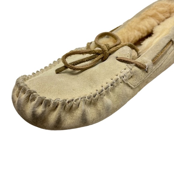 UGG AUSTRALIA Moccasins Cream Suede Leather Flats Slippers 5612 Sherpa Shoes 6 - Picture 11 of 16